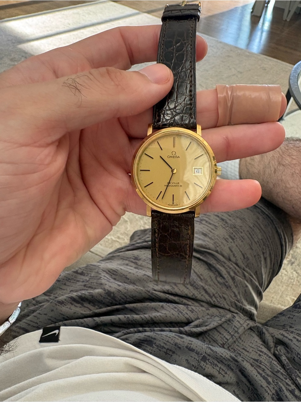 Omega De Ville MegaQuartz 32 gold Dial Men's Dress Watch 35mm
